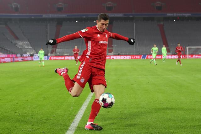 欧冠-大马丁神扑 尤文图斯0-0战平阿斯顿维拉